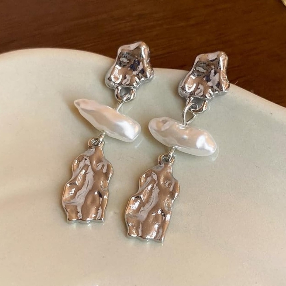 Silver Pearl Earrings Elegant